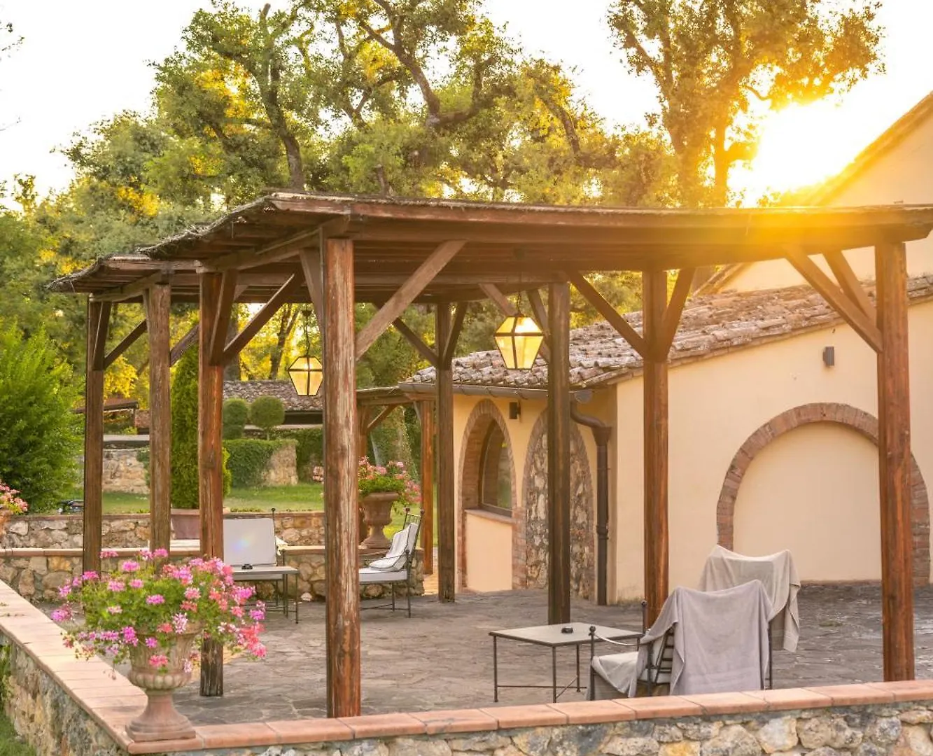 Hotel Borgo San Luigi Monteriggioni