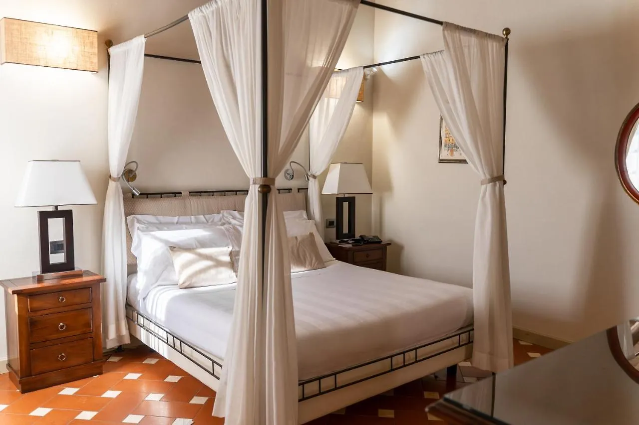 Borgo San Luigi Hotel Monteriggioni
