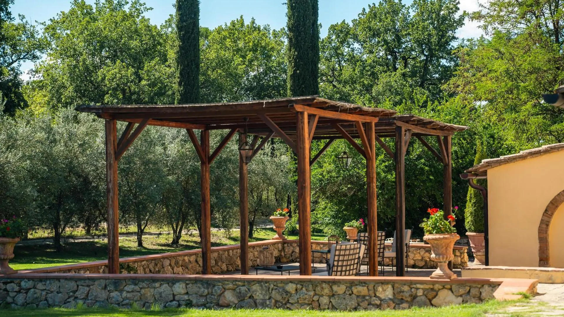 Borgo San Luigi Hotel Monteriggioni